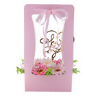 Елегантна подаръчна кутия с прозорец и топър с послание