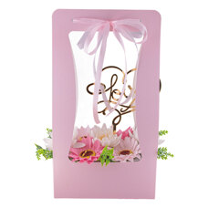 Елегантна подаръчна кутия с прозорец и топър с послание