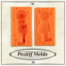 Силиконов калъп Pozitif – 3D мече с папийонка, 2 части, 6 × 11 см